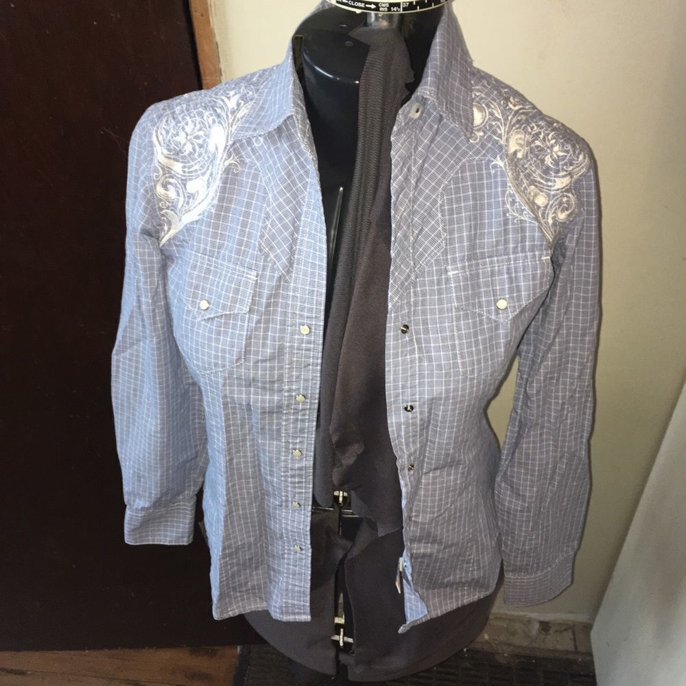 RU Cowgirl blue & white button down embroidered western shirt